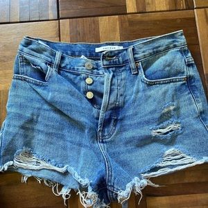 Size 27 light wash pacsun jean shorts
#pacsun #jean #ieanshorts #summer #jeans